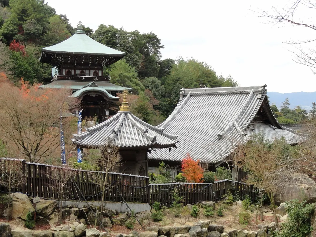 大聖院の堂(弥山のふもと)